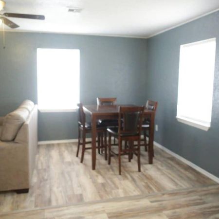 1 Bedroom With A Fireplace Close To Base Лоутън Екстериор снимка