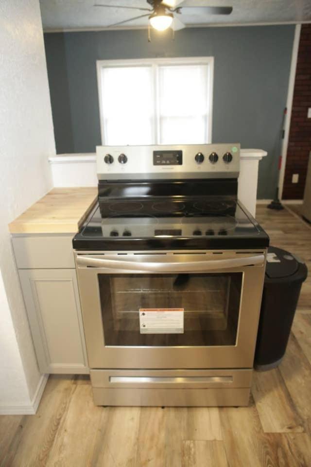 1 Bedroom With A Fireplace Close To Base Лоутън Екстериор снимка